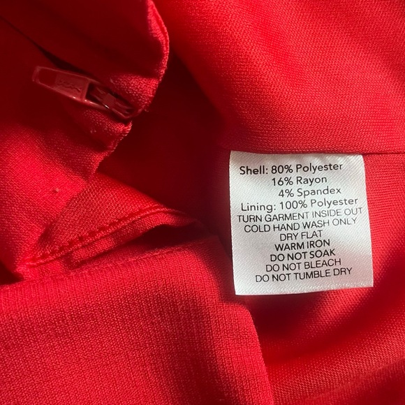 I.AM.GIA. Crop Top. Red. Size Large. - Picture 10 of 14